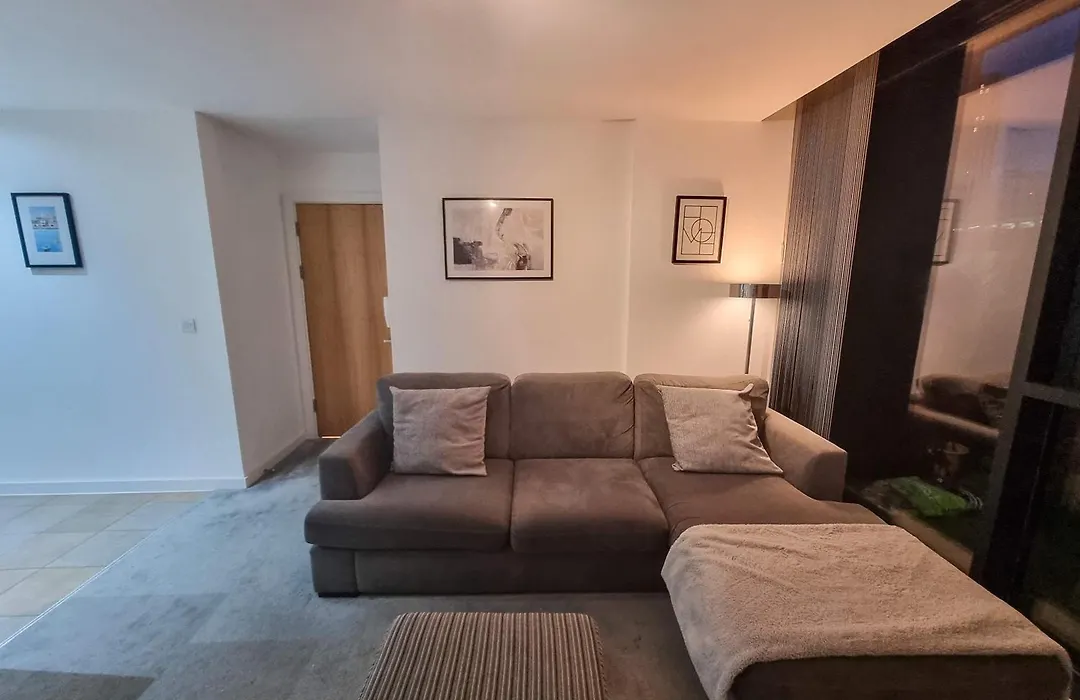 2 Bed Castlefield Flat Canalside-1